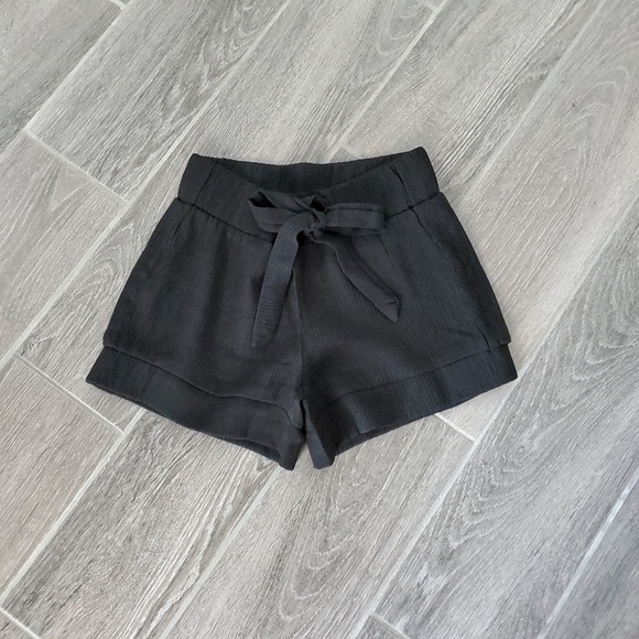 Lime Pants - NWOT Lime Black Shorts - Size 1